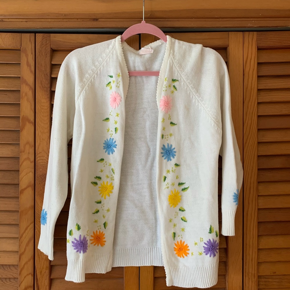 Vintage floral embroidered cardigan